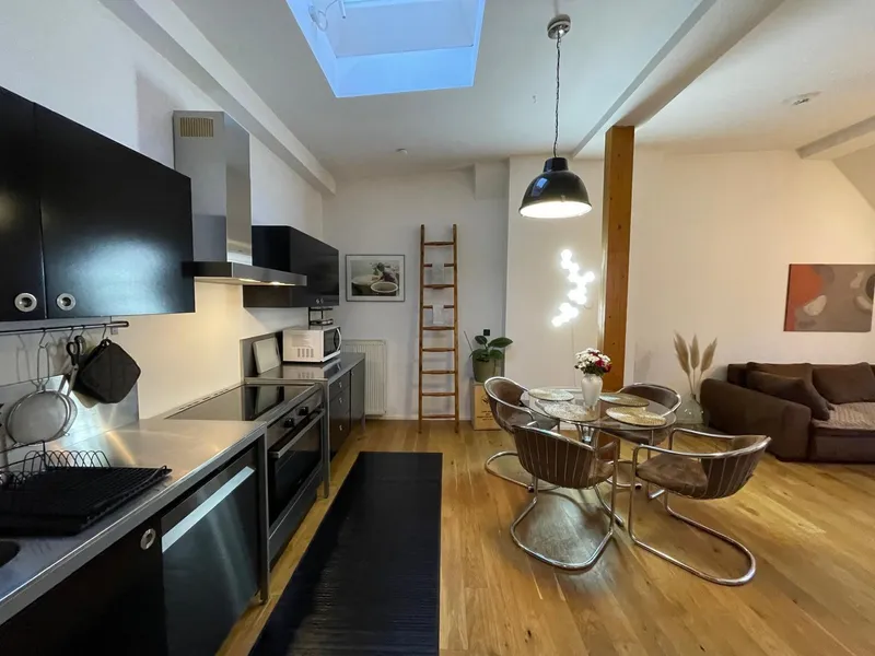 Attic & Fully Furnished: 2 Rooms, 1 Bath, Balcony, Cellar, Central, Garden, Quiet Area — photo 1